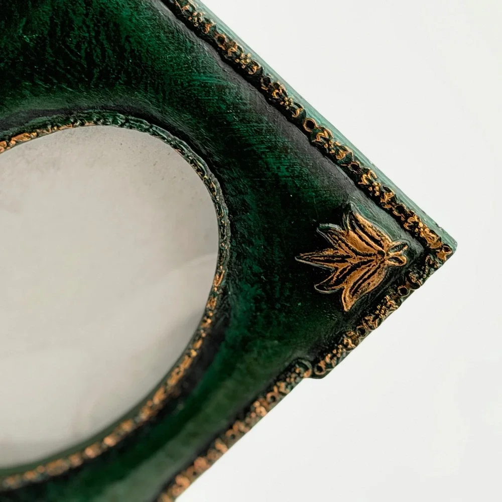 Vintage Style Hunter Green Bronze Double Oval Picture Frame Ornate Leaf Detail